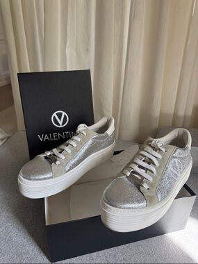 Authentic Valentino silver platform sneakers 39/9